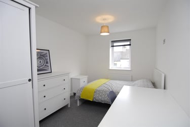 2 bed flat, Belgrave Lane, Mutley, Plymouth, PL47DA - Image 2